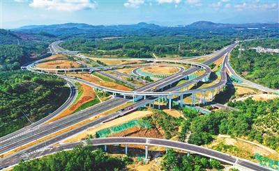 重點(diǎn)領(lǐng)域?qū)⒅\劃推動(dòng)一批重大項(xiàng)目