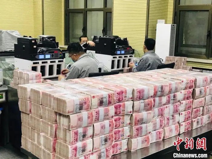 中國(guó)最富“打工人”身家650億，多人從前臺(tái)、服務(wù)員逆襲