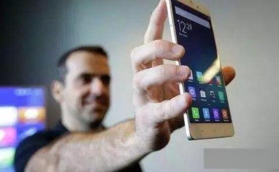 創(chuàng)下近10年新低，機(jī)構(gòu)預(yù)估2023年全球智能手機(jī)出貨量下降5%