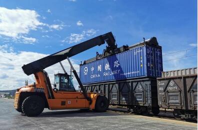 穩(wěn)定因素累積 貨暢其流凸顯中國經(jīng)濟蓬勃活力