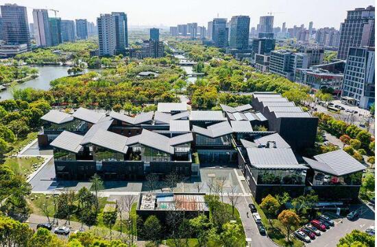 向綠而行，國(guó)資央企擦亮高質(zhì)量發(fā)展生態(tài)底色