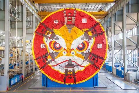 我國自主研發(fā)海底隧道盾構(gòu)機(jī)在湖南長沙下線