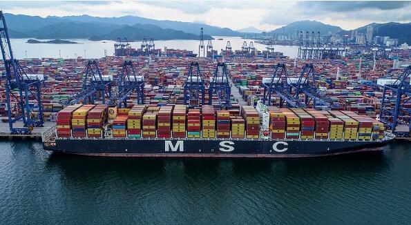 22398標箱！鹽田港創(chuàng)下中國單船作業(yè)量新紀錄