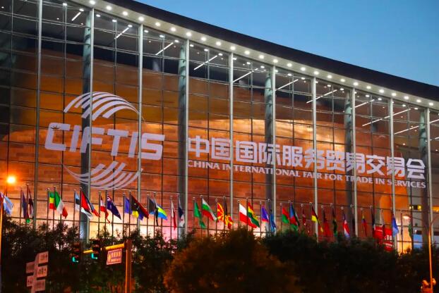 不同的盛會，釋放同樣的信號