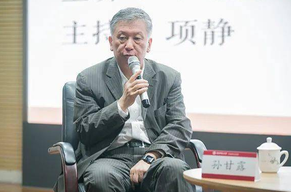 孫甘露：喜歡在上海讀書，不分晝夜不論時節(jié)