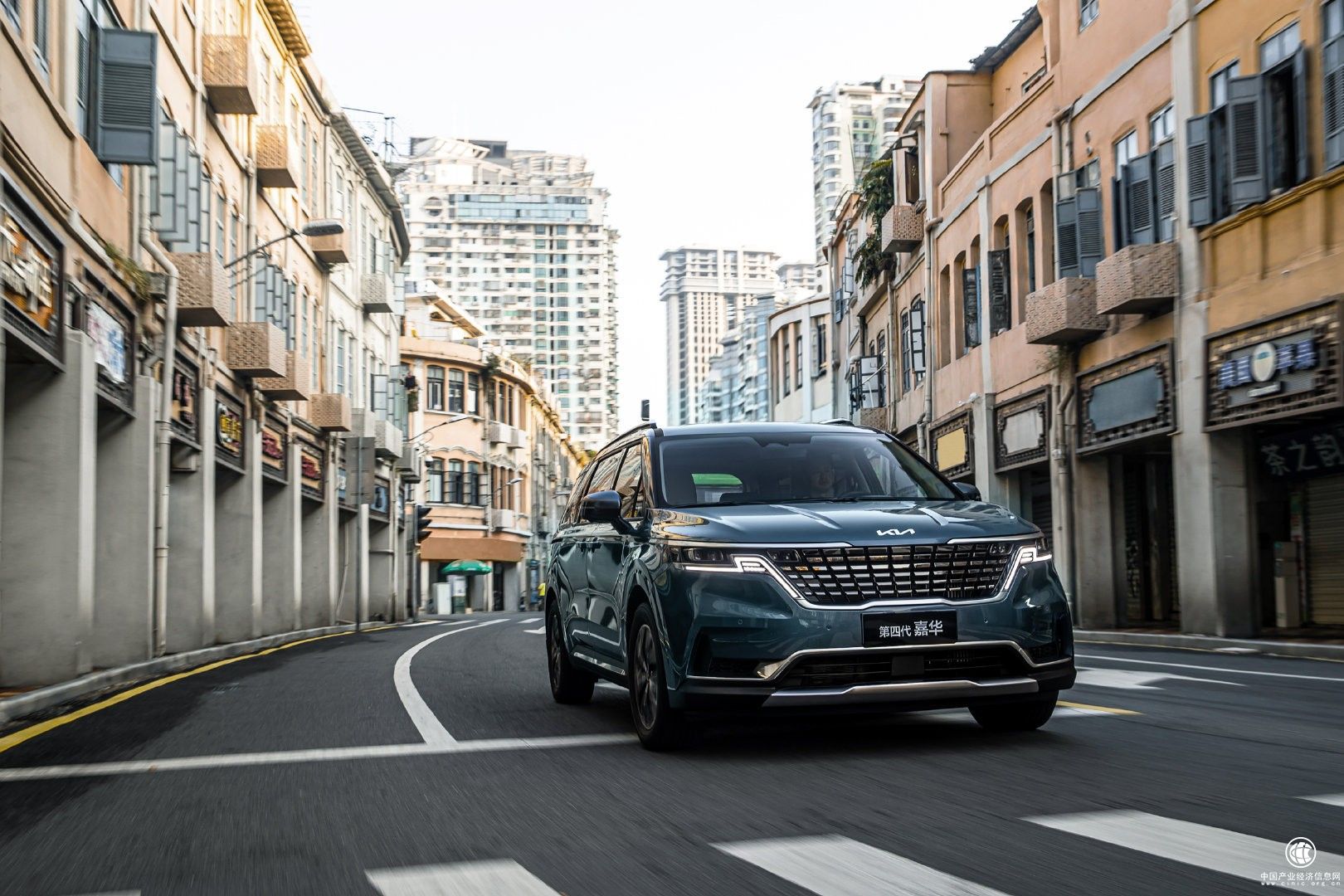 第四代起亞嘉華見(jiàn)過(guò)嗎？開(kāi)啟MPV的新型市場(chǎng)