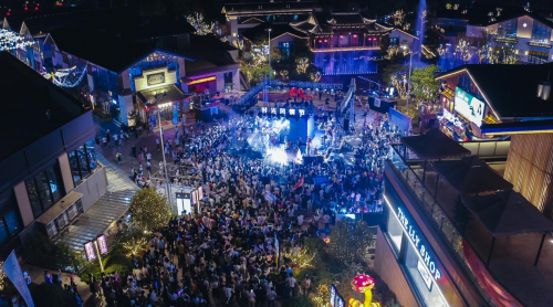 棕櫚股份生態(tài)城鎮(zhèn)項(xiàng)目“中秋佳節(jié)”迎出游小高峰，各景區(qū)經(jīng)營(yíng)情況持續(xù)提升