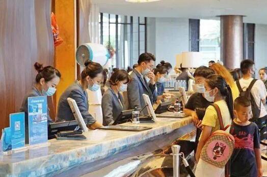 商務(wù)部研判國慶消費(fèi)市場：供應(yīng)足、品種多、價(jià)格穩(wěn)