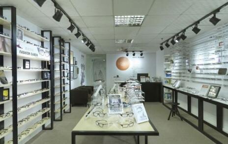 全國(guó)高中生近視率超八成 我國(guó)現(xiàn)存眼鏡企業(yè)超132萬(wàn)家