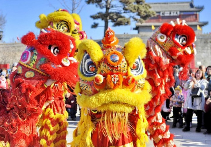 線(xiàn)上線(xiàn)上大放異彩 中國(guó)非遺“家門(mén)口”吸睛無(wú)數(shù)