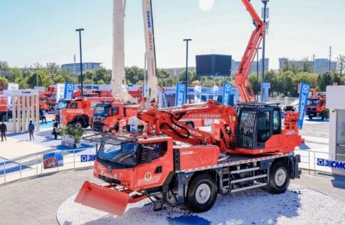 新門(mén)類軍團(tuán)亮相 徐工深耕應(yīng)急救援裝備