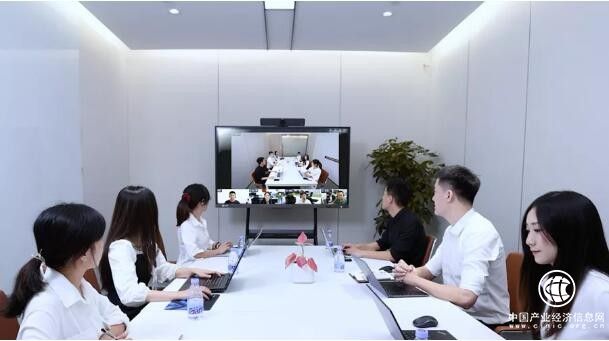 小家伙，好家伙！好視通智能云視頻一體機(jī)PX800新品上市