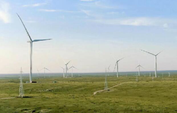 全球規(guī)模最大源網(wǎng)荷儲示范項目完成首期80臺風(fēng)機吊裝