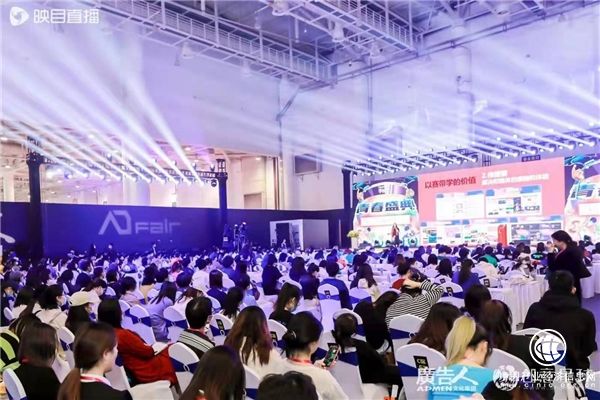  杰士邦閃耀亮相學(xué)院獎秋季頒獎盛典：以愛之名 擁抱無限創(chuàng)意