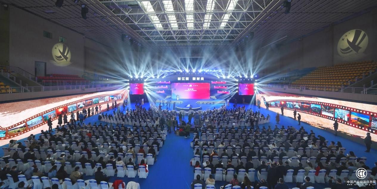  新江西 新時(shí)尚 | 2021江西紡織服裝周暨第二屆共青城市羽絨服裝周開幕