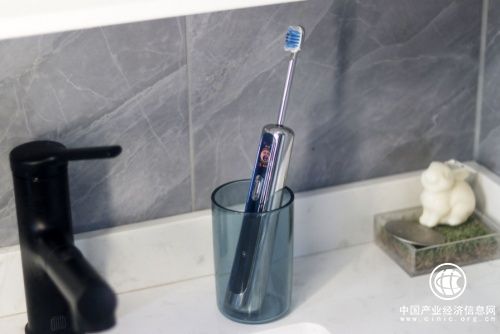 電動(dòng)牙刷哪個(gè)牌子好？分享高性能電動(dòng)牙刷使用心得