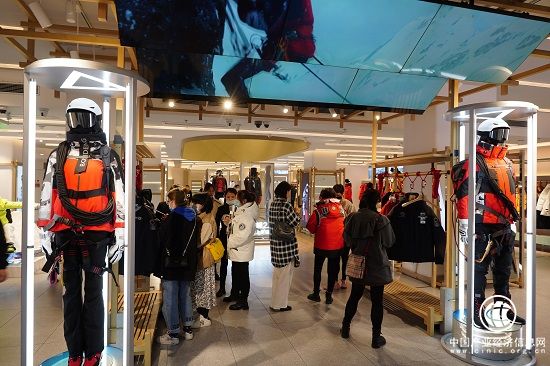 羽絨服市場(chǎng)競(jìng)爭(zhēng)加劇，波司登如何爭(zhēng)取更多市場(chǎng)份額？