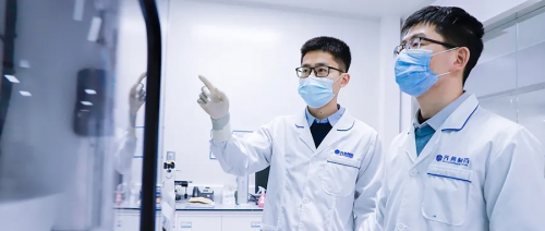 齊頭并進！齊魯制藥集團李伯濤展現(xiàn)新時代企業(yè)家的使命與擔當