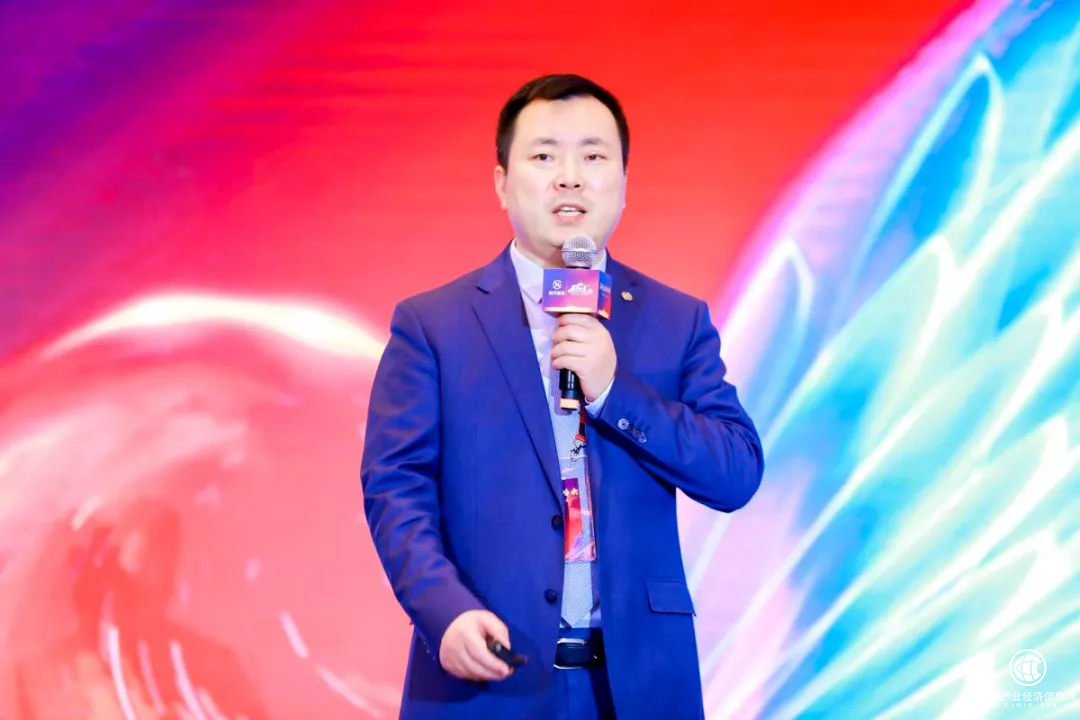  恒天卓越基金峰會 蔡建波：掘金冠軍100，攬勝財富新時代