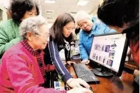 淘寶推出《2021年銀發(fā)族網(wǎng)購趨勢報(bào)告》 花藝、垂釣成熱門選項(xiàng)