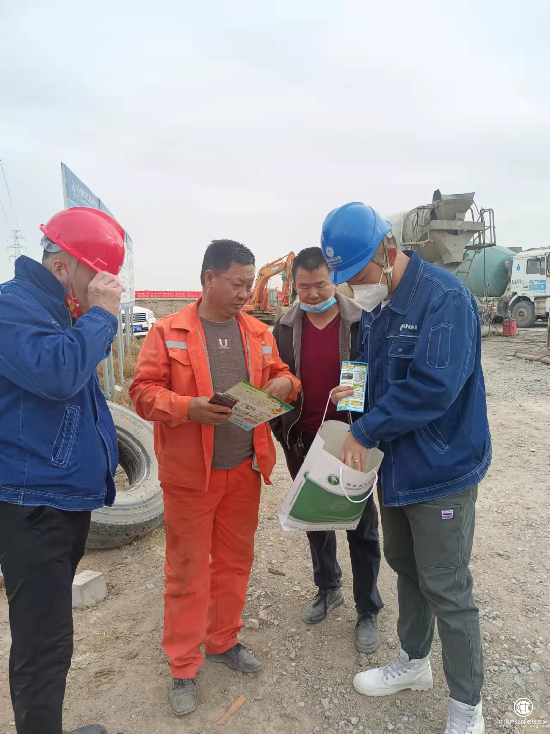  警企聯(lián)動 高壓態(tài)勢打擊破壞電力設(shè)施行為