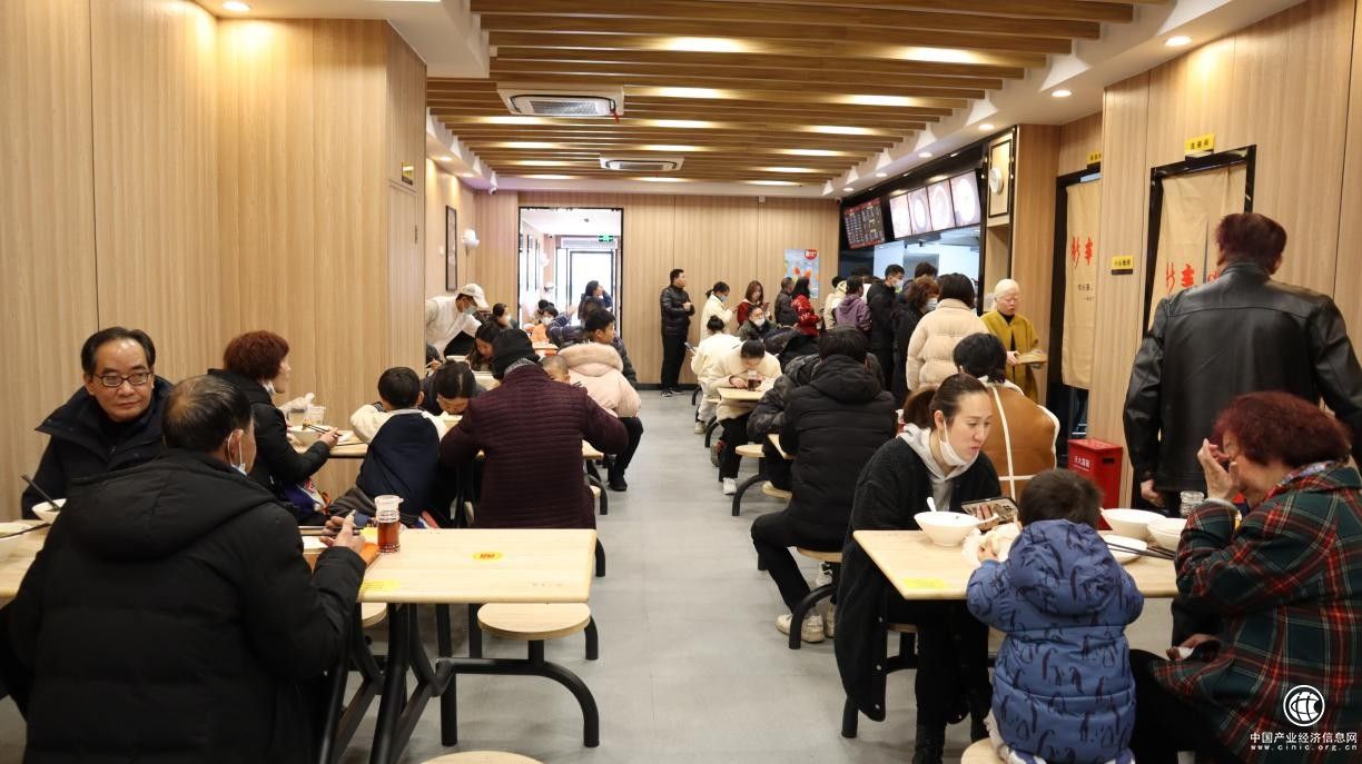  三次登上央視的新豐小吃，如何獲得年輕消費者的青睞？