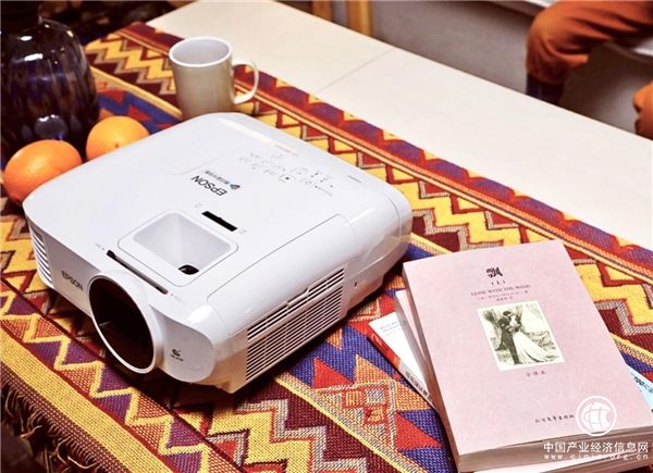  滿足全家人使用需求，這款愛普生投影儀能帶來更多歡聲笑語 