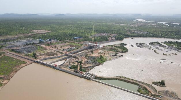 一個電站供三國 中國電建承建的馬里古伊那水電站投產發(fā)電