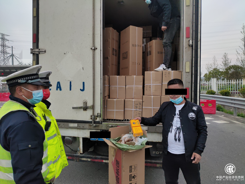  浙江蒼南：查獲一起超230萬(wàn)元專車運(yùn)假案件