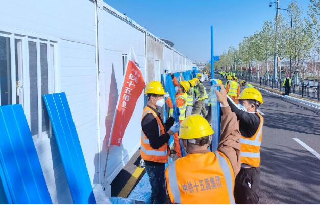 中國(guó)鐵建投入3000余人次緊急馳援上?？挂叻酪?></a></div><!-- img end -->	<div   id=