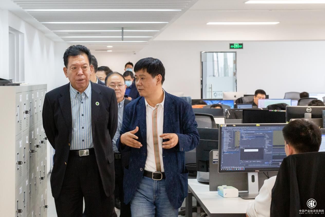  推進(jìn)安全生產(chǎn)教育培訓(xùn)數(shù)智化創(chuàng)新，中國職業(yè)安全健康協(xié)會聯(lián)合中安華邦邁出新步伐