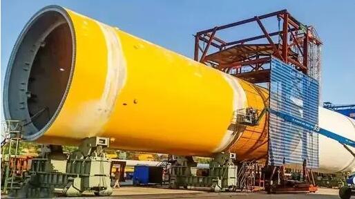 中信重工國內(nèi)最大風電單樁建成