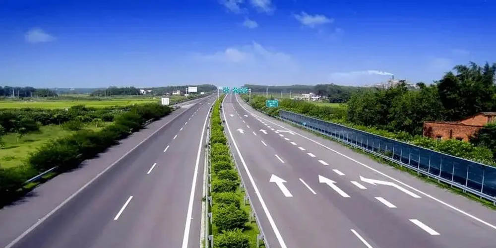 河南省基本實現(xiàn)“縣縣雙高速”