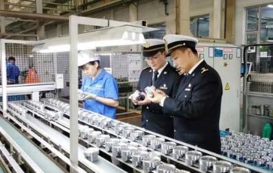 我國機電外貿：穩(wěn)健增長 質量提高