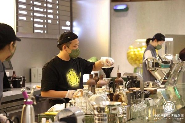 1665<span style='background-color: orange'>19</span>4831548076.png