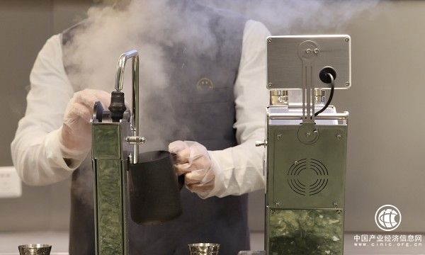 1665<span style='background-color: orange'>19</span>4840136343.png