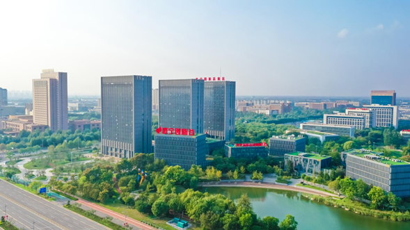 助企業(yè)攀登  強產(chǎn)業(yè)鏈條