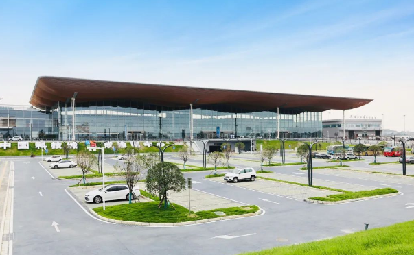 四川綿陽南郊機(jī)場(chǎng)T2航站樓投運(yùn)