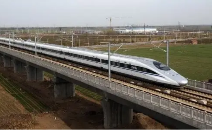 速度更快、動力更強(qiáng)、日子更好——從京廣高鐵10年變化看中國經(jīng)濟(jì)社會發(fā)展