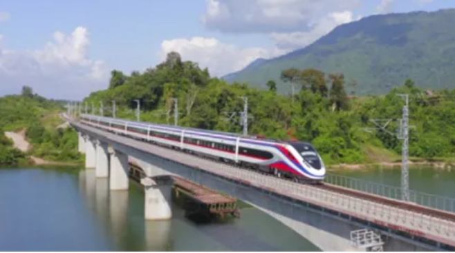 黃金大通道改變了啥——中老鐵路通車(chē)運(yùn)營(yíng)一周年情況調(diào)查