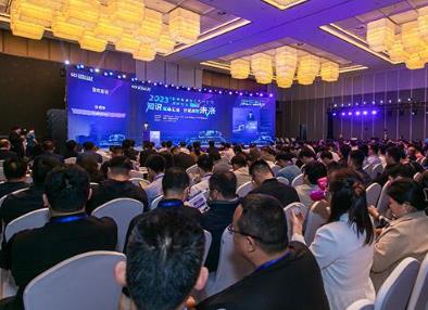 智能網聯(lián)汽車進入發(fā)展新階段 如何搶占先機？