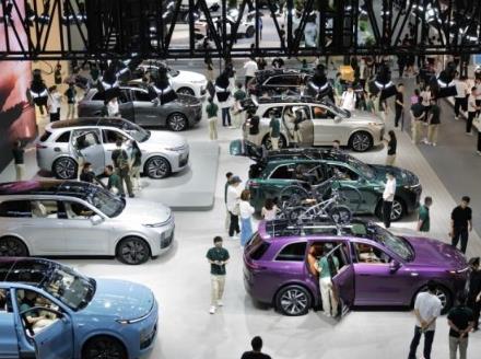 16家知名車企，為何宣布不再打“價(jià)格戰(zhàn)”？