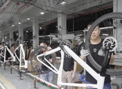 核心零部件國產(chǎn)化率提升 公路自行車價(jià)格門檻明顯降低