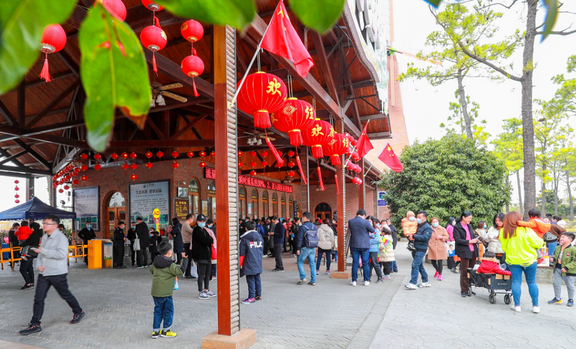 從假日市場看經(jīng)濟(jì)復(fù)蘇向好