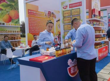 前7月累計(jì)營(yíng)收逾555億元 實(shí)現(xiàn)高質(zhì)量發(fā)展 “小罐頭”擁抱“大市場(chǎng)”