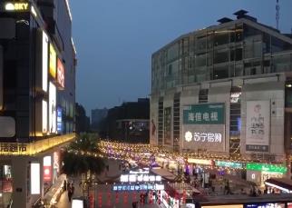 消費(fèi)場(chǎng)景豐富、現(xiàn)代物流完善、供應(yīng)鏈下沉……縣域消費(fèi)潛力不斷釋放