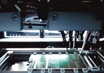 我國機器人領(lǐng)域基礎研發(fā)能力提升 創(chuàng)新產(chǎn)品在多領(lǐng)域加速落地