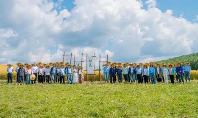 華潤(rùn)啤酒發(fā)布社會(huì)責(zé)任報(bào)告，展現(xiàn)企業(yè)公民責(zé)任與擔(dān)當(dāng)