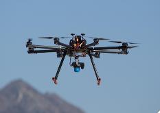 我國(guó)科研團(tuán)隊(duì)成功破解多旋翼無(wú)人機(jī)飛行失控難題