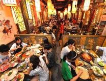 餐飲消費(fèi)成績亮眼 茶飲、火鍋成過節(jié)時(shí)尚